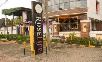 Roselife Hotel and Suites