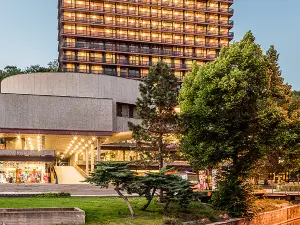Nâng tầm dịch vụ 16 Hàng Đầu Tại Karlovy Vary