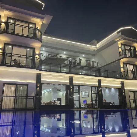 Southem Sichuan Bamboo Sea Wanzhu Homestay