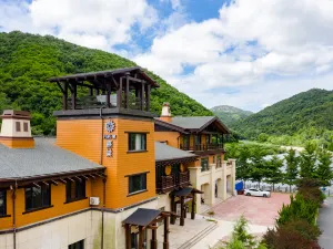 Floral Lux Hotel·Yu Homestay (Dalian Hongqigu Branch)