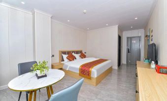 Chiwei Business Hotel