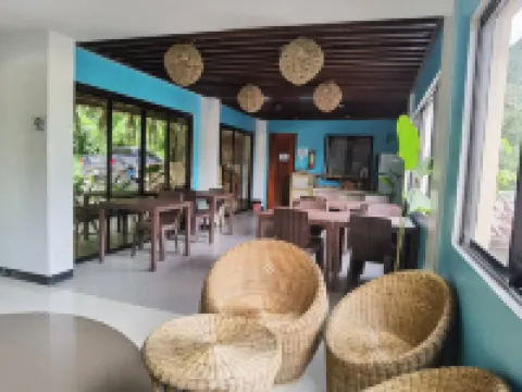 Amos Pili Tree Inn Powered by Cocotel Hotels in EL Nido