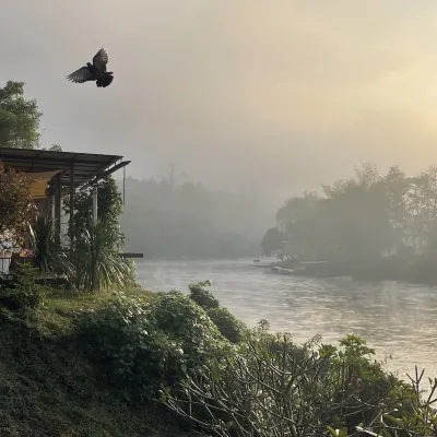 BaanRaiKhunYa Hotels near Chong Khao Khat