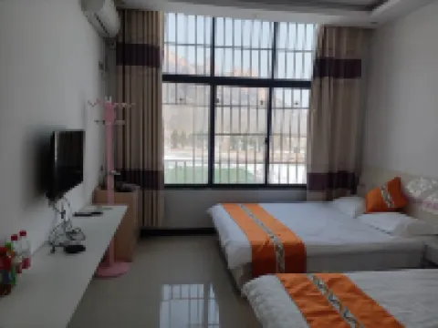Suiping Linglong Peak Hotel