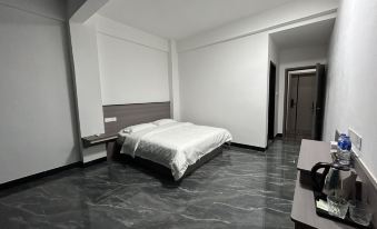 Luoding Lijing Apartment