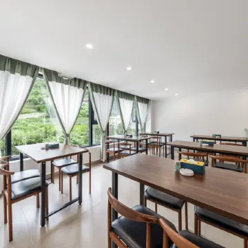 Fengqing Rumumu Hotel (Fengqing Square)