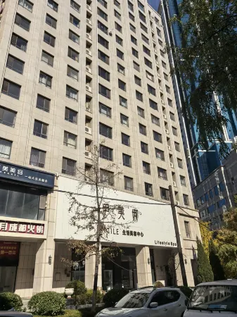 Lulin Hotel (Dalian Railway Station Zhongshan Square)