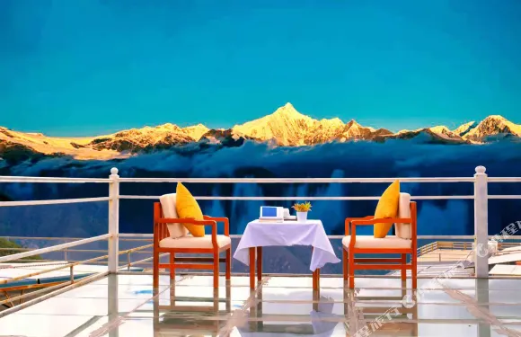 德欽品松措酒店（飛來寺景區店）