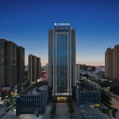 LANOU INTERNATIONAL HOTEL Hotels near Jinlin (Golden Unicorn) Bay Love Town