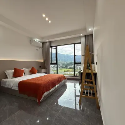 Hefeng Banmu Qingchuan Homestay