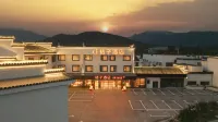Orange Hotel (Huangshan Yi Hongcun Scenic Area)