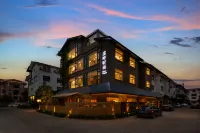 渓畔聴雨丨一方茶境SereniTea・禅意庭院ヴィラ(武夷山リゾート区) 大紅袍景区周辺のホテル