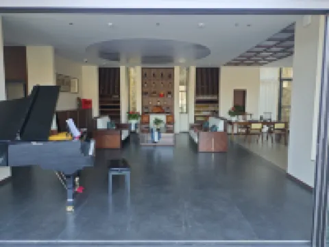 Lanhua Residence