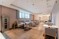Yizhi Hotel (Changsha Wanjiali Square Mawangdui Metro Station)