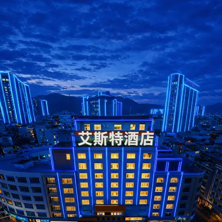 Astor Hotel
