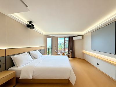 Summer Solstice Sunshine Seaview Hotel (Liandao Scenic Area)