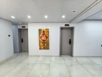 Xinfuyuan Homestay - parking