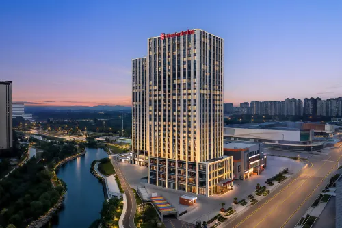 Hilton Garden Inn Zaozhuang Shizhong - parkir