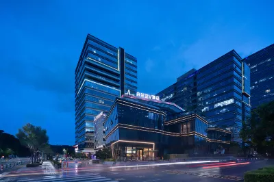 Doaland V Hotel (Dongguan Fenggang Tianan Cyber Park) Hotels in Longfeng Mountain Resort