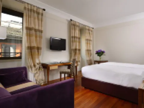 ウナ ホテル ローマ