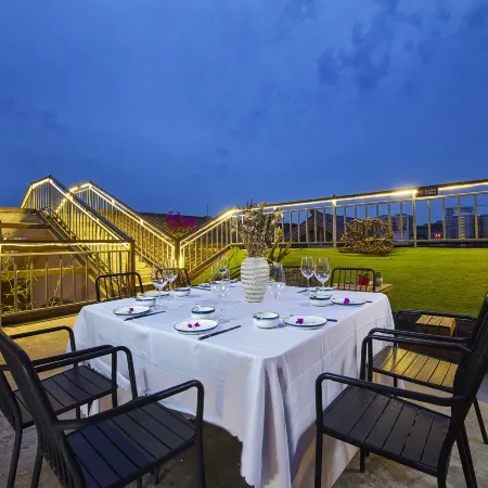 Leshan xunyin Homestay
