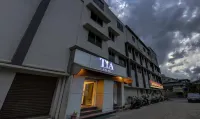 Treebo Welcome Inn, Porur Hotels near The 6 Abodes Children Play zone