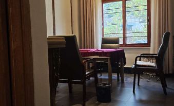 Xuanhan Bashan Phoenix Hotel