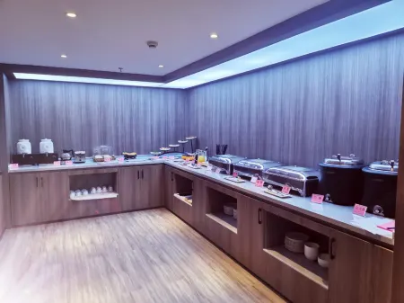 HanTing Hotel (Changtu Railway Station) Отели в г. Чанту