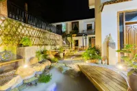 藍色多瑙河度假民宿（森林公園南門店） 一步登天附近的飯店