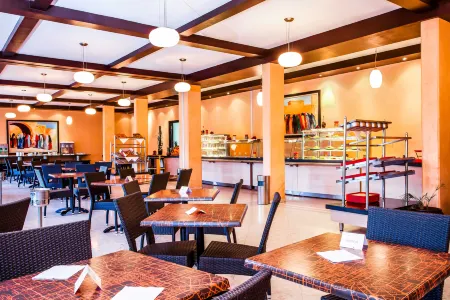 Relax Hotel Airport Nouasseur Отели рядом с достопримечательностью «Терминал 2 аэропорта Мухаммед Пятый»