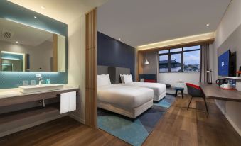 Holiday Inn Express (Pinghu Economic Development Zone)