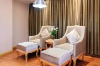 Vienna International Hotel (Zhuzhou Railway Station Central Square Branch) - Parkering