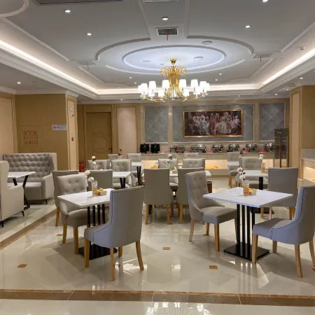 Vienna Hotel (Yangzhou Gaoyou Dongfang Yujing store)