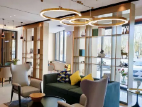 Chengshi Bianjie Hotel (Golmud Salt Lake Plaza) Hotels in Golmud