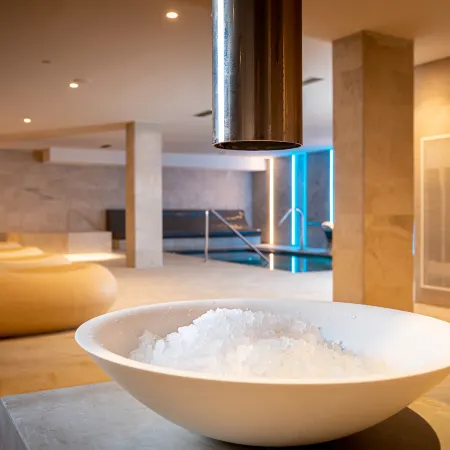 L'Azure Hotel