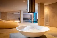 L'Azure Hotel - spa