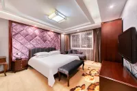 Huihe Hotel (Shangrao High Speed Railway Station) - con vista montagne