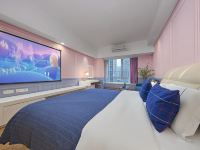 朗日国际公寓(广州珠江新城店) - 轻奢投影大床房