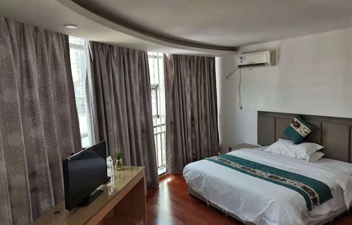 Cenggong Lighthouse Hotel