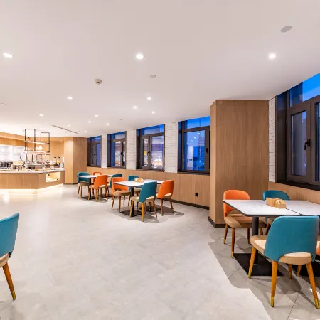 HanTing Premium Hotel (Baicheng Shengli West Road)