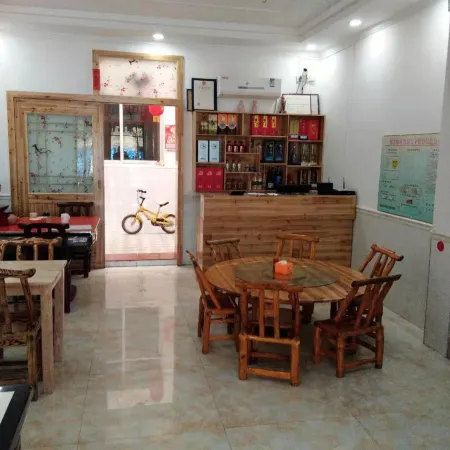 Macheng Rise Restaurant