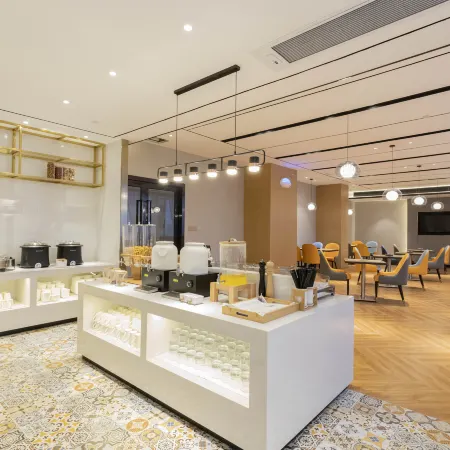 Borrman Hotel (Yulin Wanhualou Qingwanjiang)