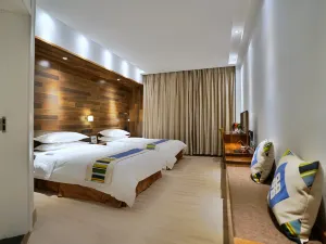 Bome Tibethostel Resort Hotel