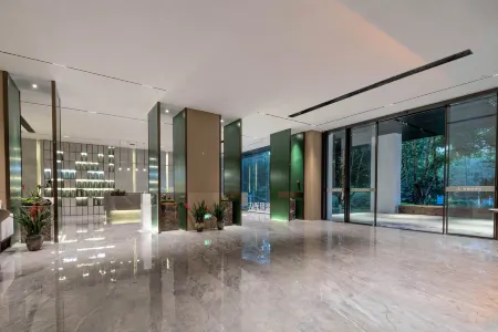 Jinhua Paris Designer Resort Hotel (Jinhua World Trade City Plaza Branch)