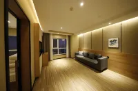 CLIVIA HOTEL (Changchun actually world store)