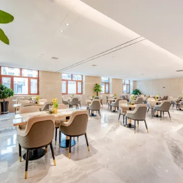 LAVANDE HOTELS (Qitaihe Passenger Terminal Store)