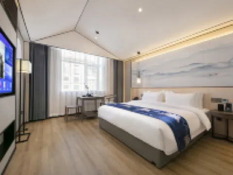 Moshang Qingju Hotel (Xinyang Huaibin West Asia Meiyue Plaza County Government Store) Hotels in Huaibin