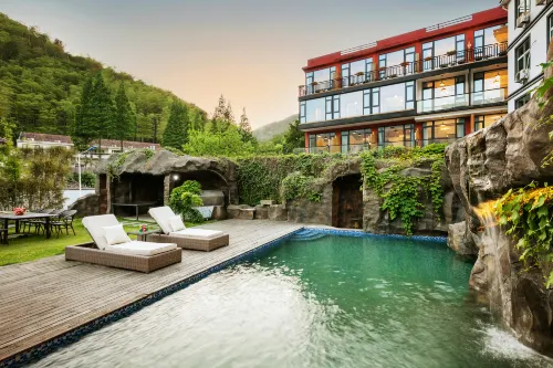 Floral Hotel Hongfangzi