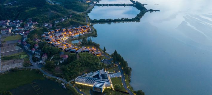 Moyun Wild Luxury Resort Hotéis em Jiande
