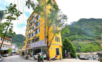 Gongdshan River View Hotel